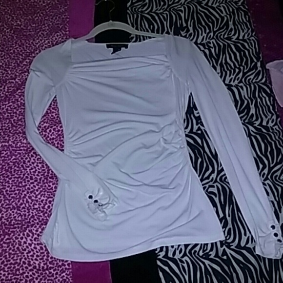 White house black market long sleeve