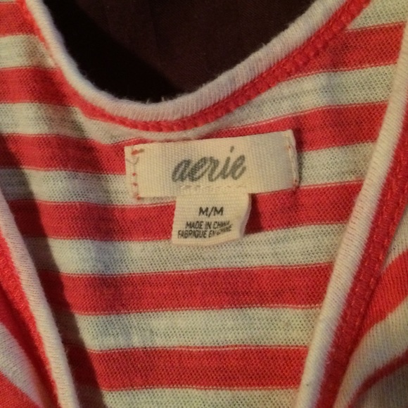 V-neck aerie tank - Picture 2 of 3