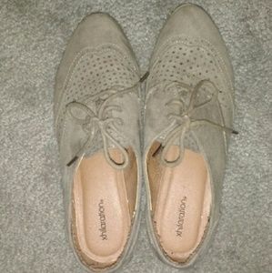 Xhiliration Taupe Oxfords