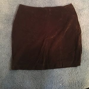 Corduroy brown shirk. It fit very nice