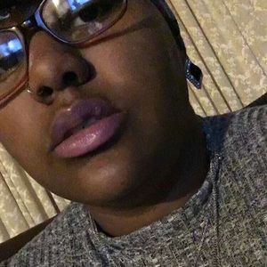 Meet your Posher, Shania