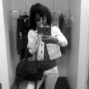 Meet your Posher, Janieya