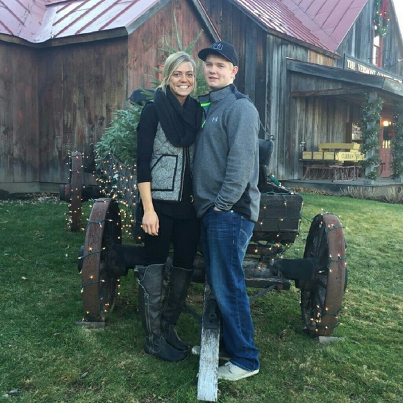 Meet your Posher, Heather - Picture 1 of 1