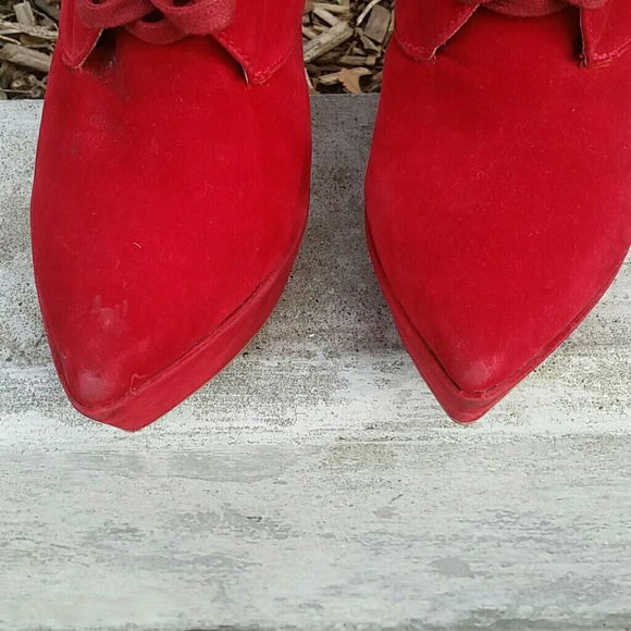 Red booties - Picture 3 of 4