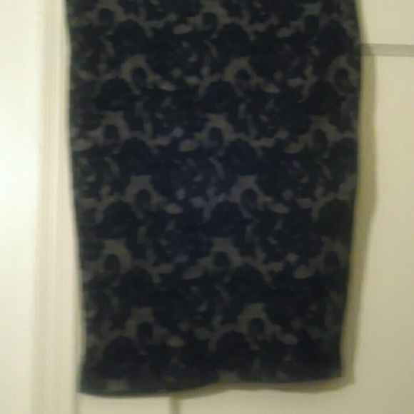 A Body Central outfit.Fabric has some spandex it. - Picture 2 of 2