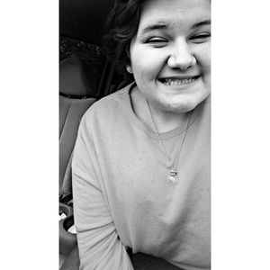 Meet your Posher, Shea