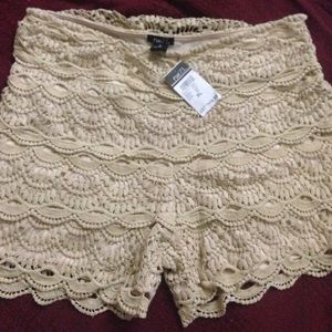 Cream colored rue21 high waisted shorts