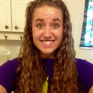 Meet your Posher, Olivia