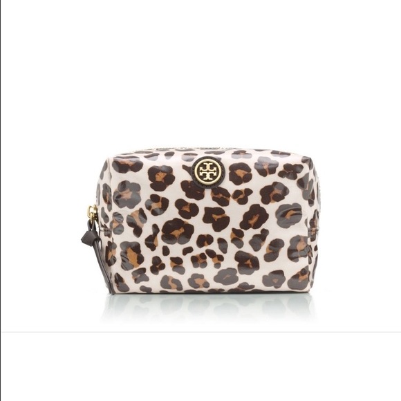 Tory Burch Handbags - Tory Burch Brigitte cosmetic case ocelot leopard