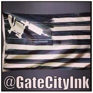 Meet your Posher, Derek