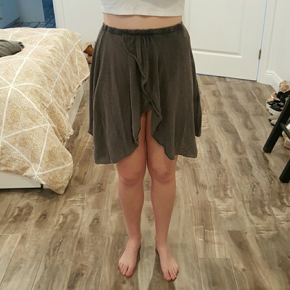 Brandy Melville Grey Sweater Skirt - Picture 3 of 4