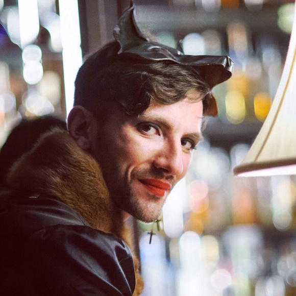 Meet your Posher, Mike