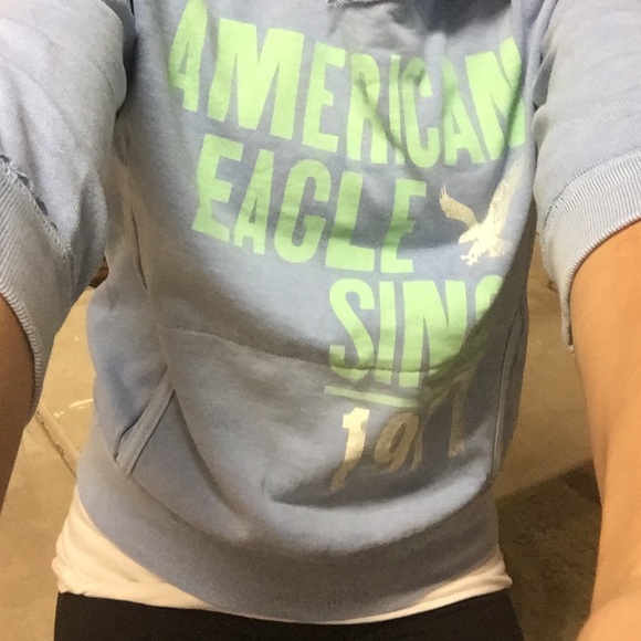 American Eagle three quarter length sleeve Hoodie! - Picture 2 of 3