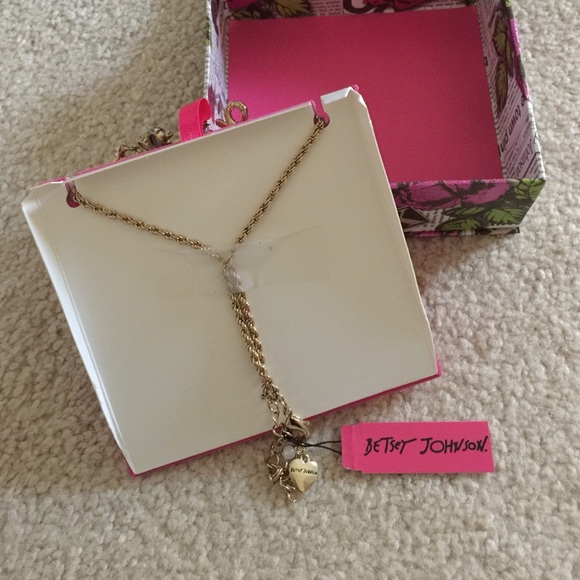 Betsey Johnson Floral Necklace Make a statement - Picture 2 of 2
