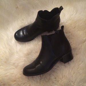Black Ankle Booties!