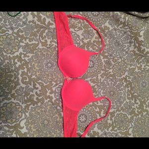 Victoria's Secret plunge push up bra