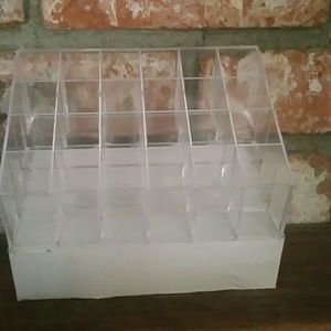 Lipstick/cosmetic stand