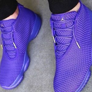 Meet your Posher, Sidney