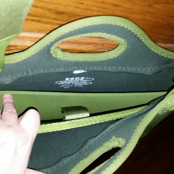 Laptop bag, with detachable sleeve for device. - Picture 2 of 4