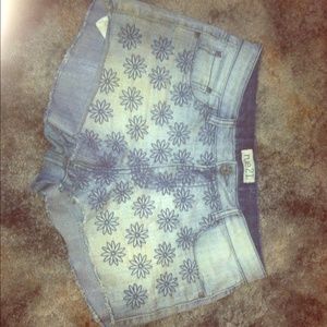 Rue 21 floral shorts