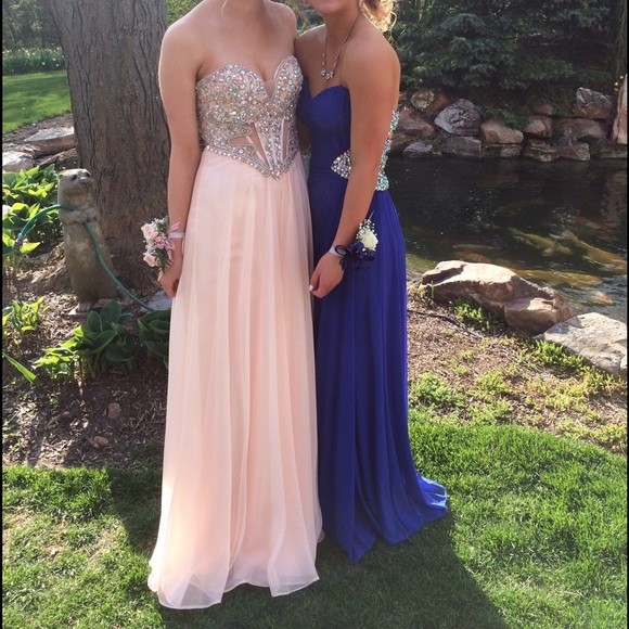 Light peach prom dress - Picture 3 of 4