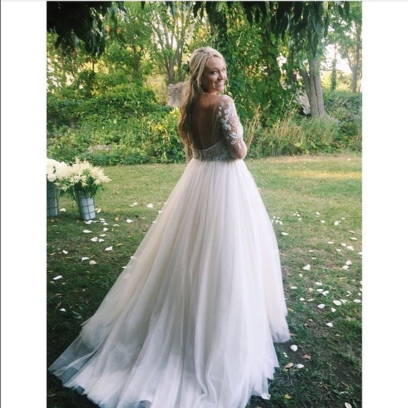 Meet your Posher, Gabe - Picture 2 of 4