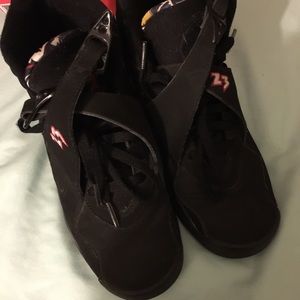 Jordan's size 6y VERY USED from 2007 release