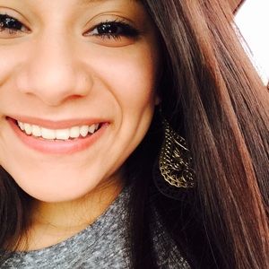 Meet your Posher, Marissa