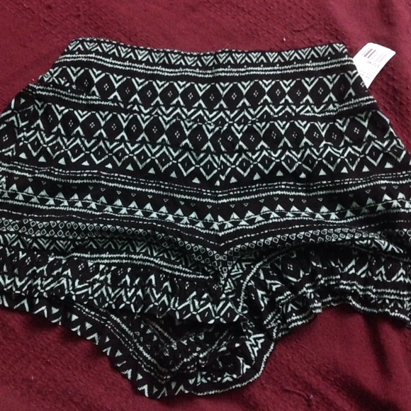 Tribal print high waisted shorts