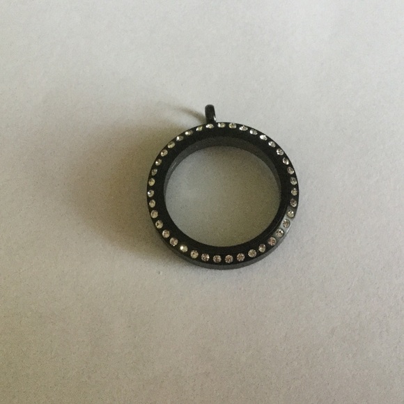 New: Origami Owl Crystal Locket