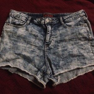 High waisted acid washed shorts