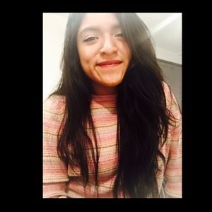 Meet your Posher, Laura