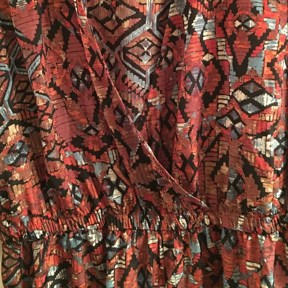 NWT Patterned romper - Picture 2 of 2