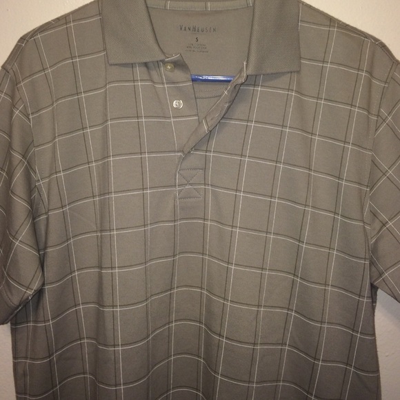 Van Heusen - Picture 1 of 2