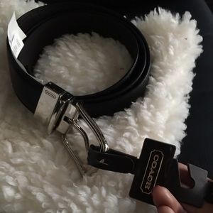 New with tag and box Coach men belt