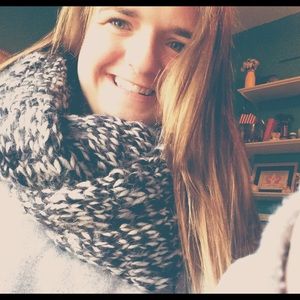 Meet your Posher, Anna