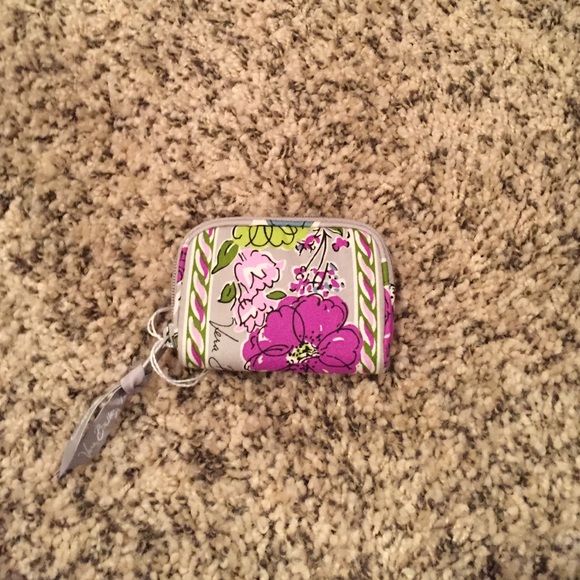 Vera Bradley iPod case with earbud wrap thing