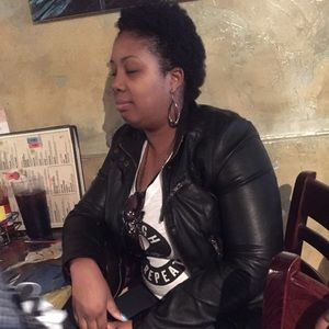 Meet your Posher, Roy