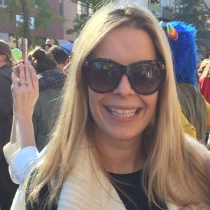 Meet your Posher, Lauren