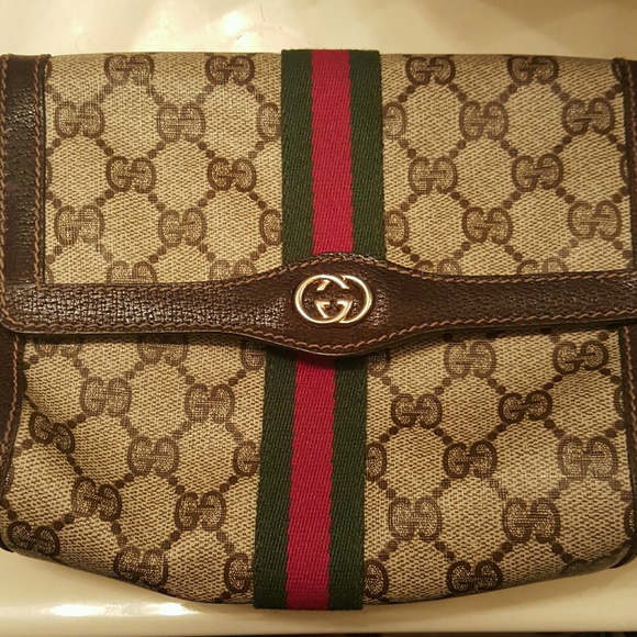 Authentic gucci clutch