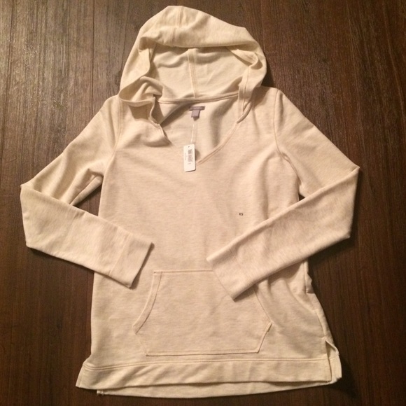 aerie Tops - NWT Aerie cream hoodie sweatshirt XS
