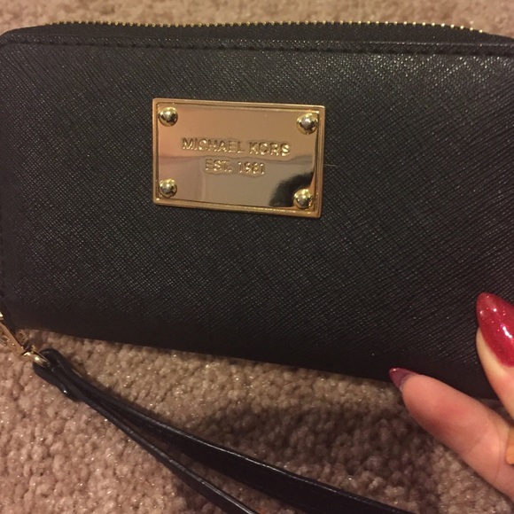 Awesome Condition MK Wristlet Wallet