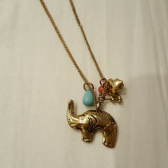 Simple elephant necklace - Picture 1 of 1