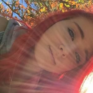 Meet your Posher, Lydia