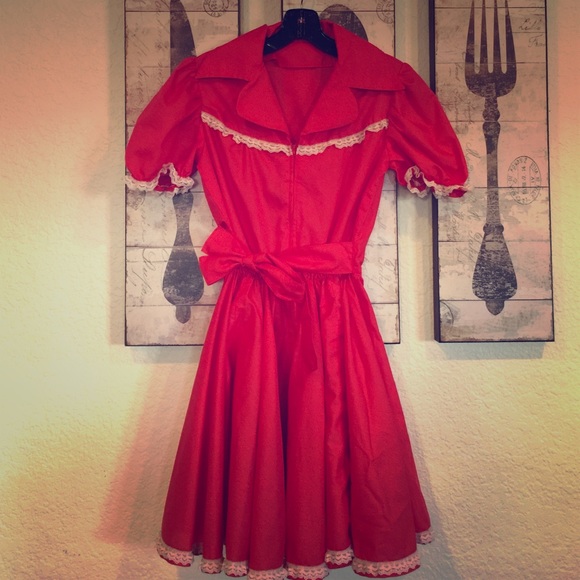 Vintage Dresses & Skirts - Vintage red twirl dress