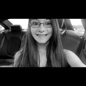 Meet your Posher, Amanda