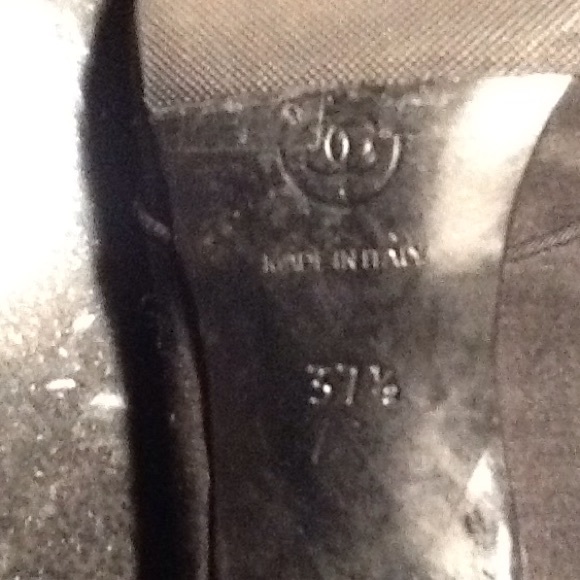 Chanel kitten heels - Picture 3 of 4