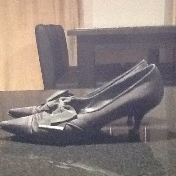 Chanel kitten heels - Picture 4 of 4