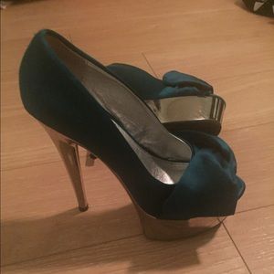 Bakers carina turquoise heels