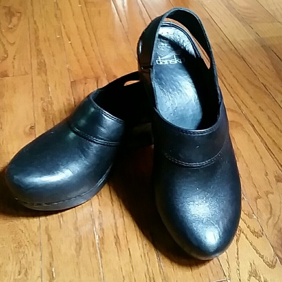 Dansko sz 37 clog